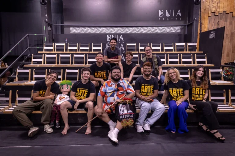 Grupo Jurubebas abre inscrições para curso gratuito de produção teatral no AM