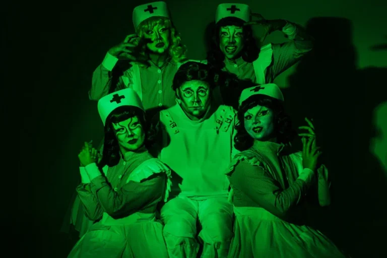Coletivo ROOF estreia “Paralem” em Agosto no Teatro Itália