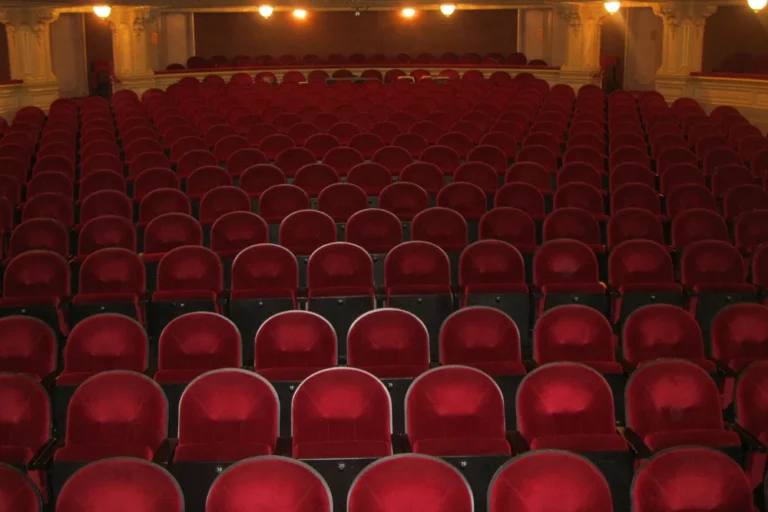 Prefeitura de São Paulo abre inscrições para premiar agentes culturais com teatros de até 300 lugares