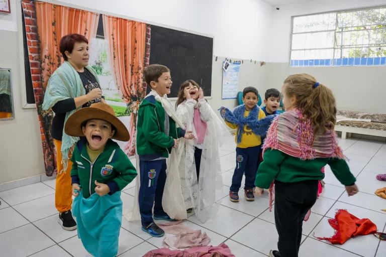 Prefeitura de São Caetano seleciona profissionais para ministrar oficinas do programa Aprender Mais